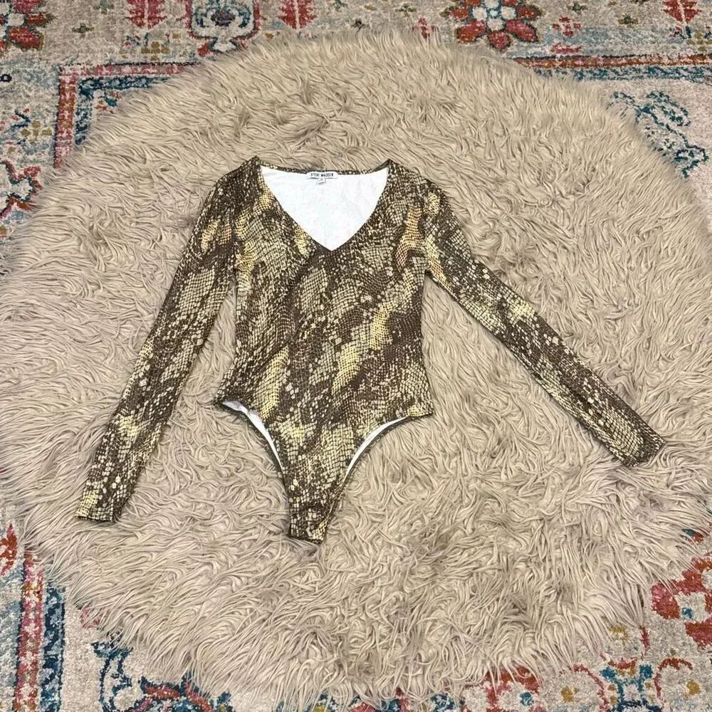 Steve Madden bodysuit size small